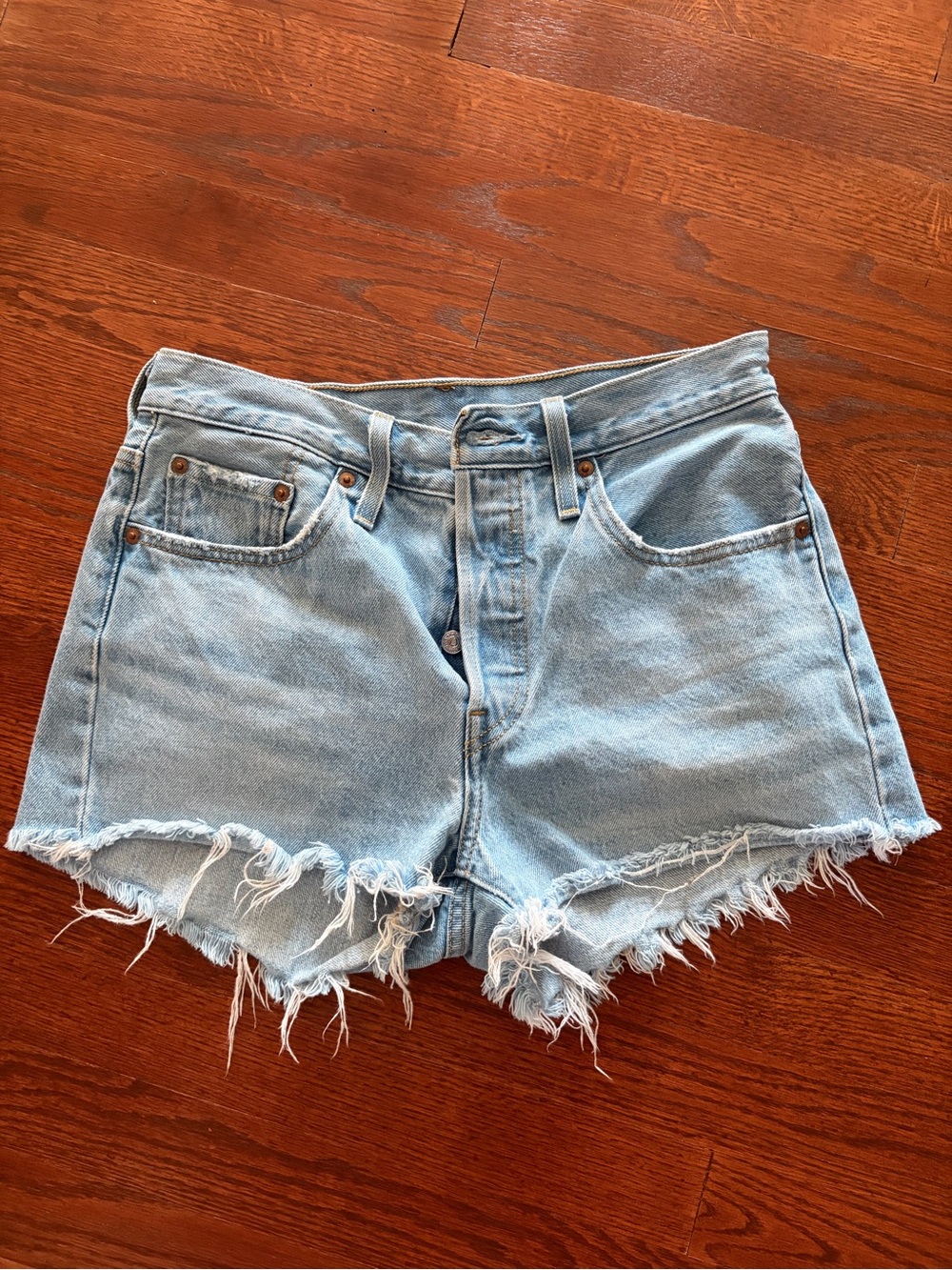 Levi’s 501 High Rise Light Wash Denim Shorts 28